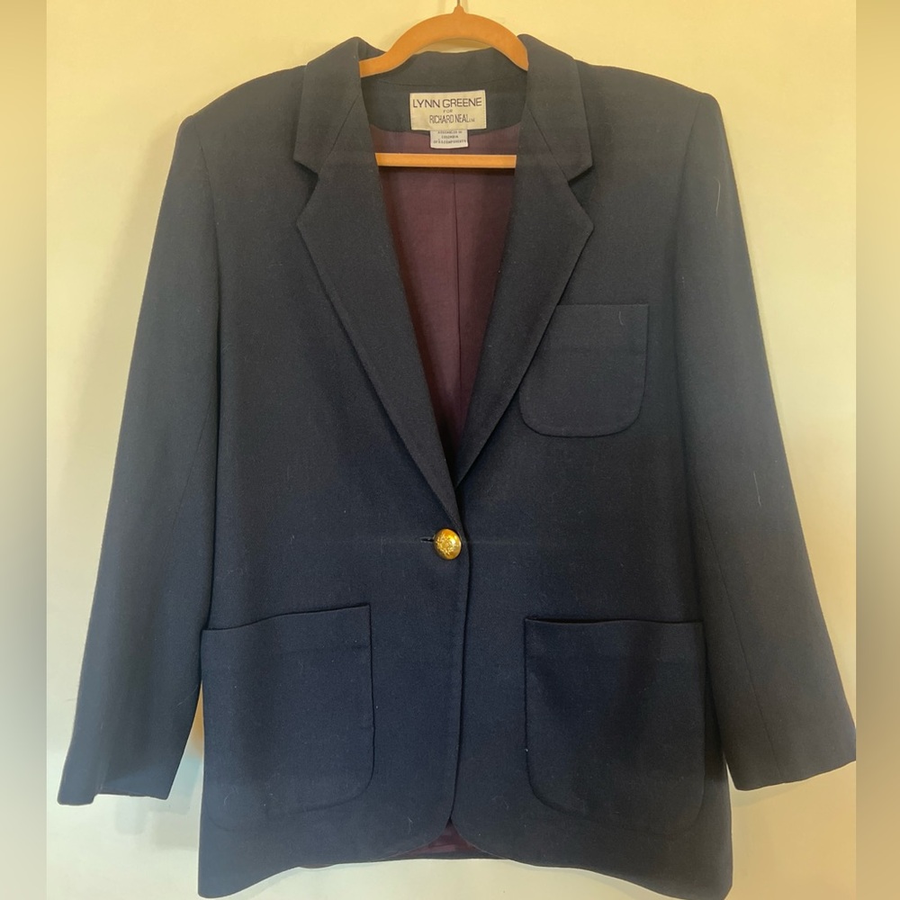 Vintage 90’s 100% Wool oversized Navy Blazer single button Sz 6 lined